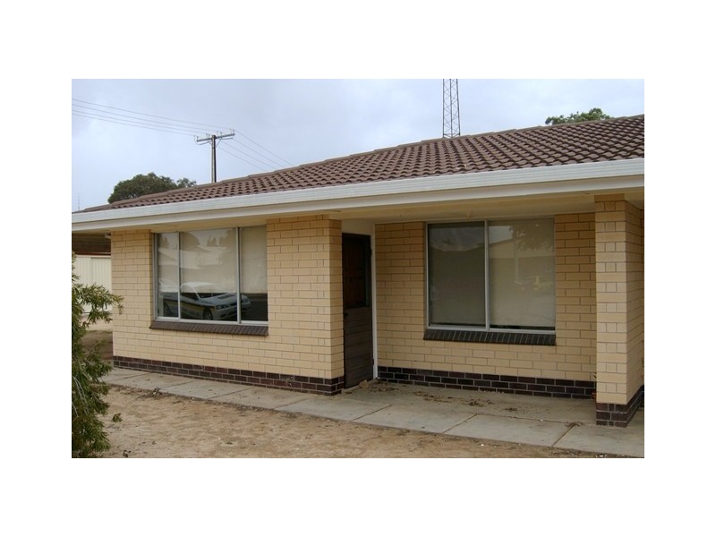 2 Burns Street, Waikerie SA 5330