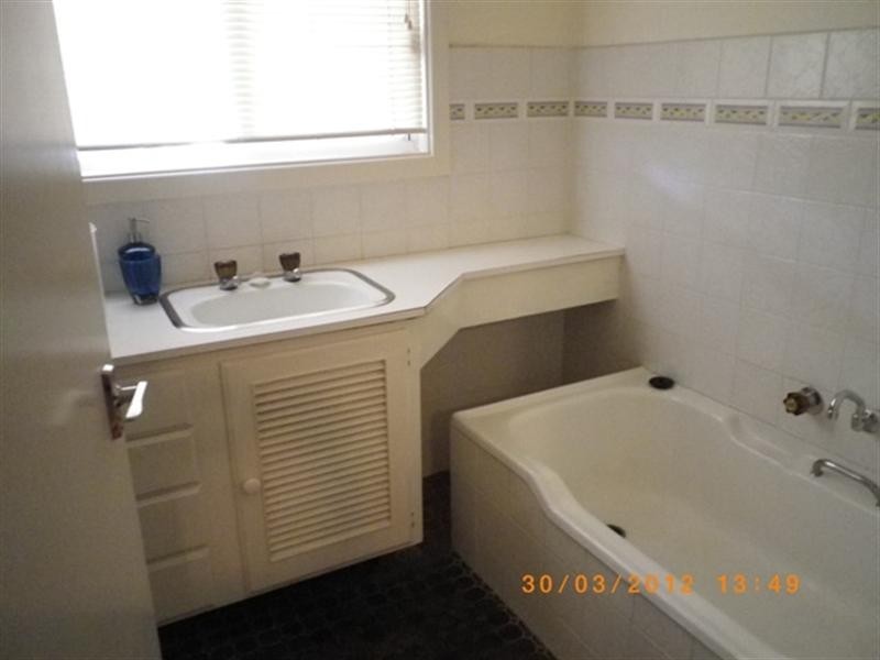 14 Dennis Street, Berri SA 5343