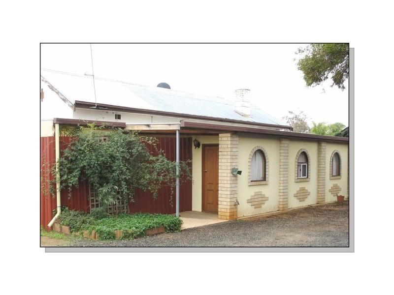 10 Hameister Avenue, Loxton SA 5333