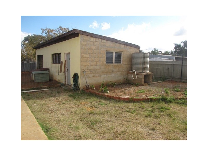 10 Hameister Avenue, Loxton SA 5333