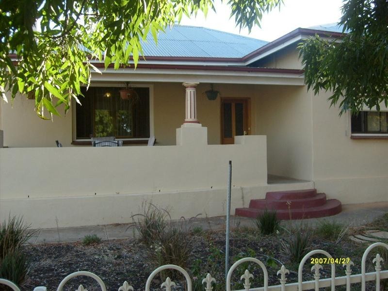 12 Fourth Street, Loxton SA 5333