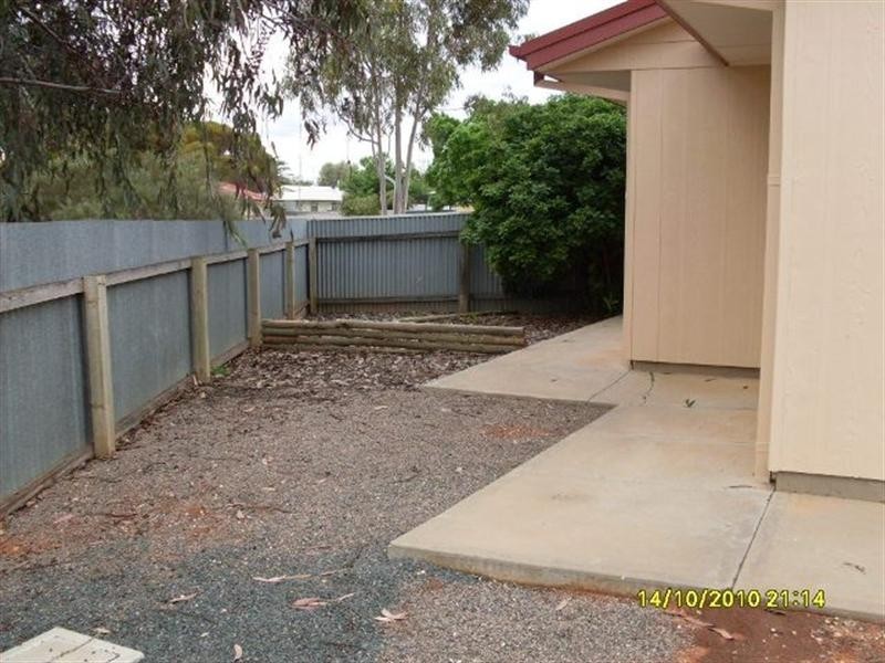 5 Tiller Crescent, Waikerie SA 5330