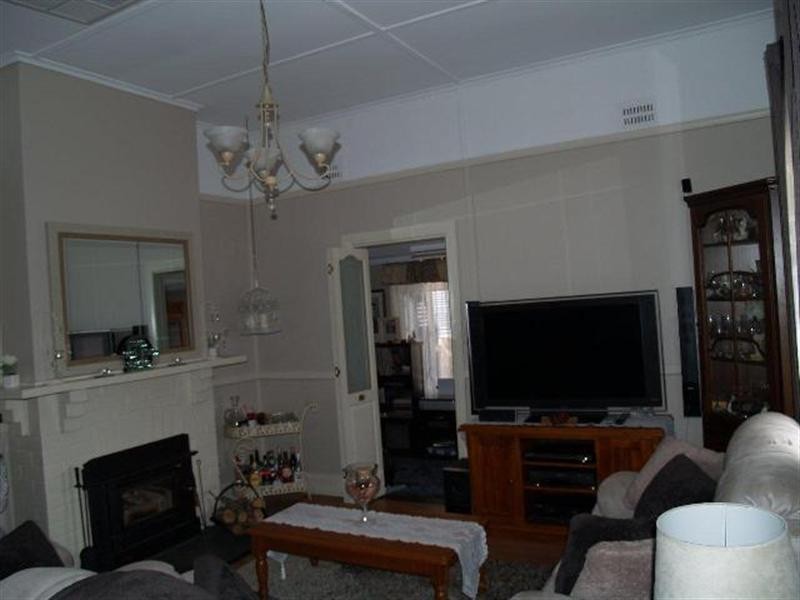 19 Kirby Street, Waikerie SA 5330