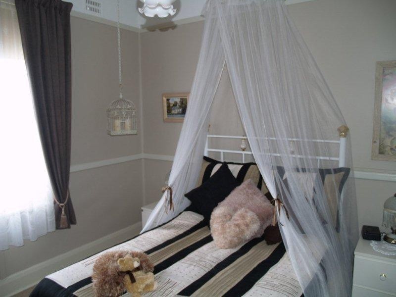 19 Kirby Street, Waikerie SA 5330