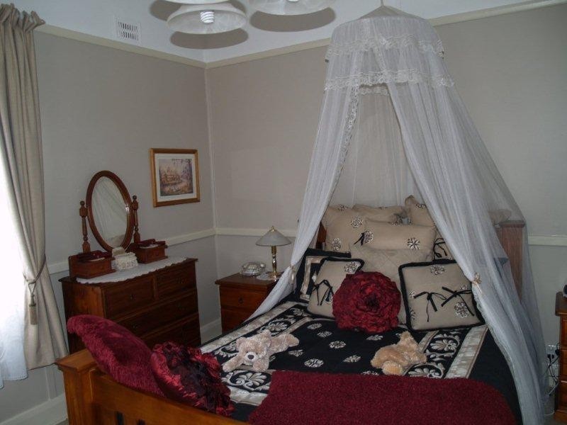 19 Kirby Street, Waikerie SA 5330