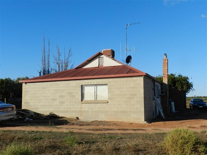 16 Moss Road, Monash SA 5342