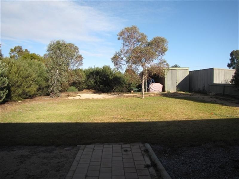 10 Fourth Street, Loxton SA 5333