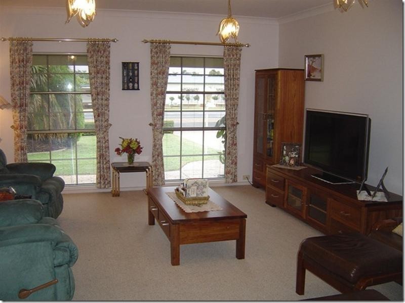 8 Downer Terrace, Lyrup SA 5343