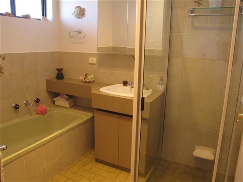 8 Downer Terrace, Lyrup SA 5343