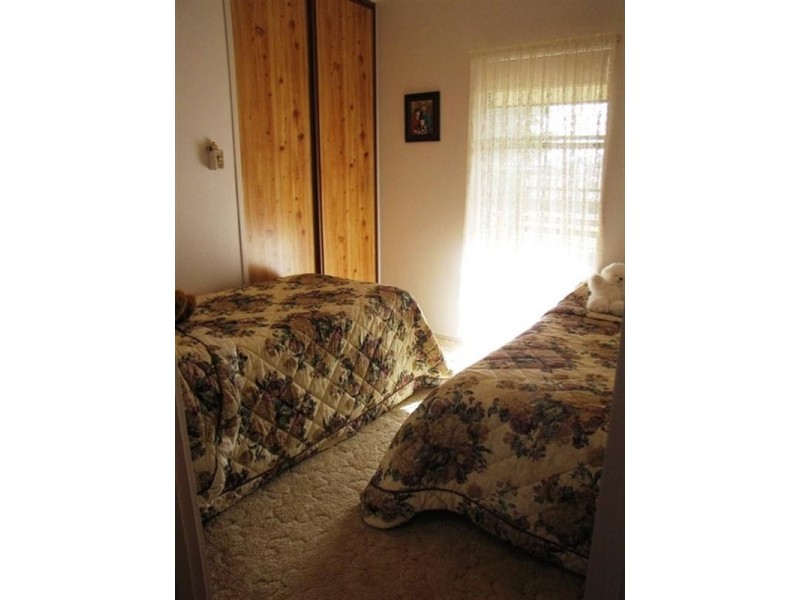 8 Downer Terrace, Lyrup SA 5343