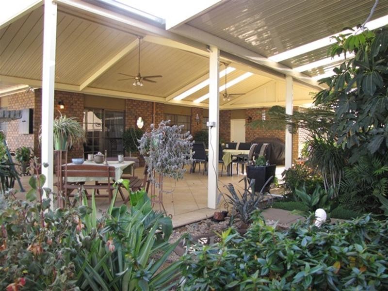 8 Downer Terrace, Lyrup SA 5343