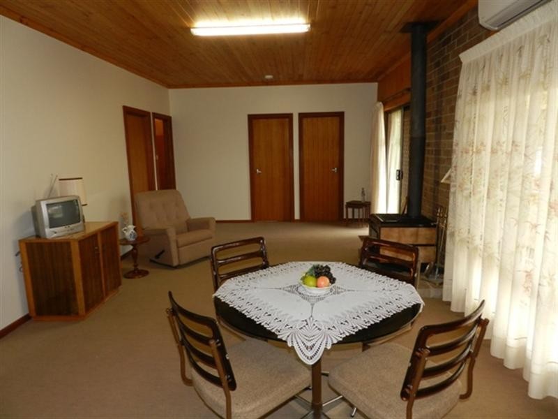 29 Eringa Avenue, Loxton SA 5333