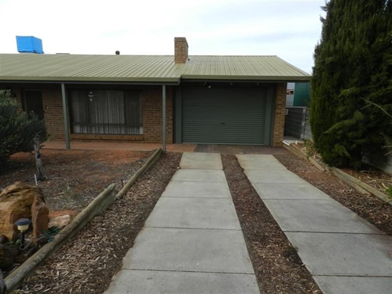 29 Eringa Avenue, Loxton SA 5333