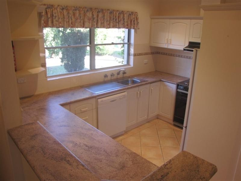 8 Hilltop Drive, Loxton SA 5333