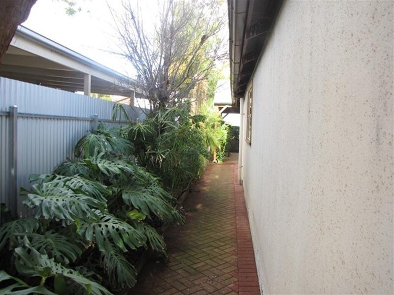 15 Laffer Street, Barmera SA 5345