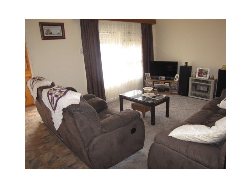 69 Drabsch Street, Loxton SA 5333