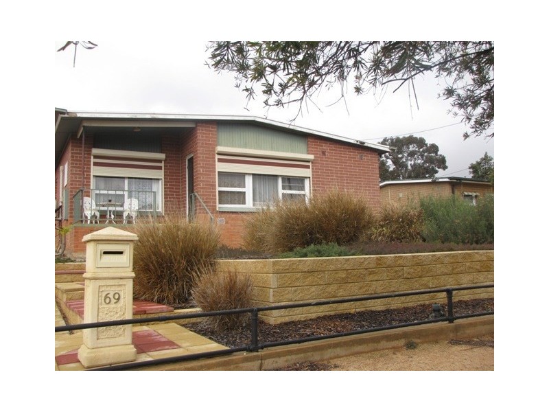 69 Drabsch Street, Loxton SA 5333