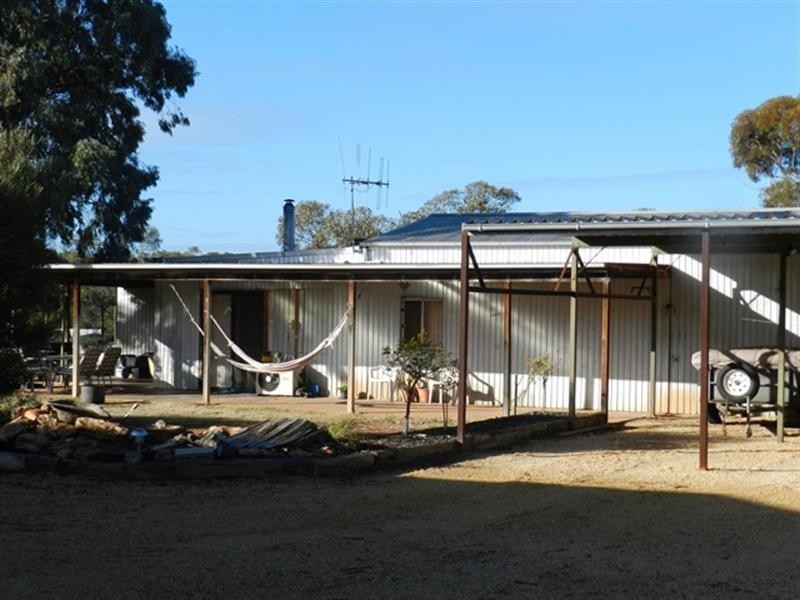 209 Bassham Road, Barmera SA 5345