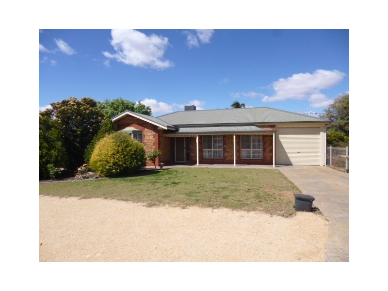 5 Hall Crescent, Loxton SA 5333