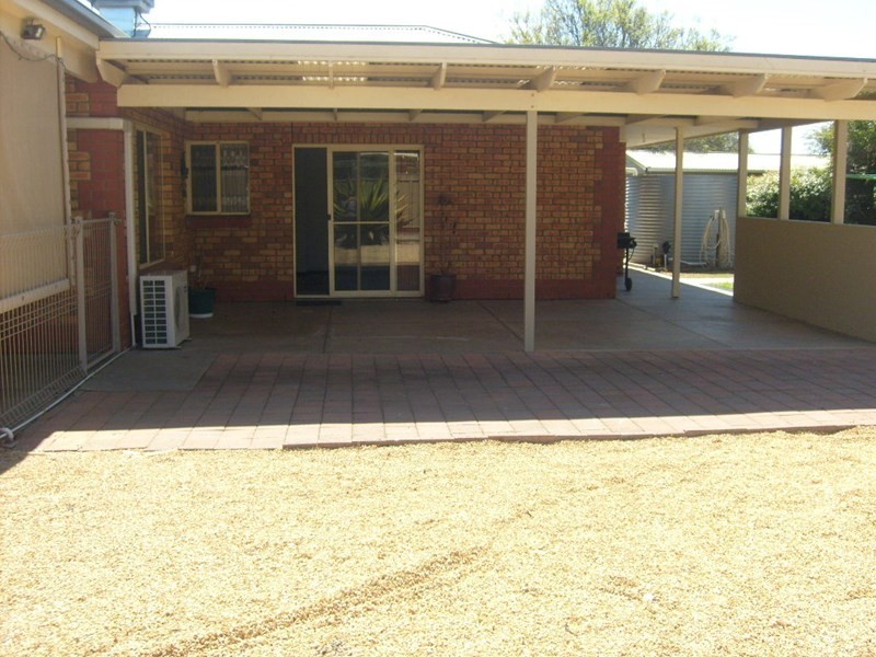 5 Hall Crescent, Loxton SA 5333