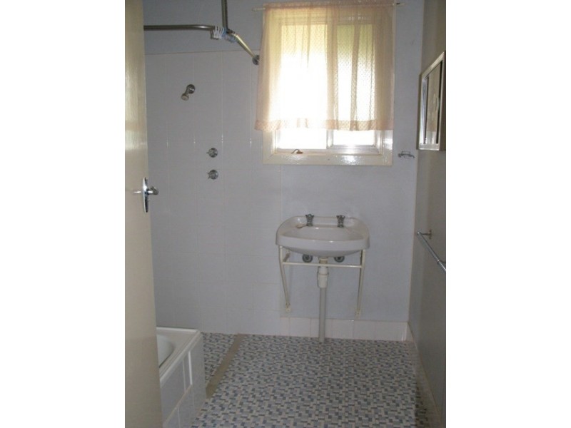 9 Civic Avenue, Waikerie SA 5330