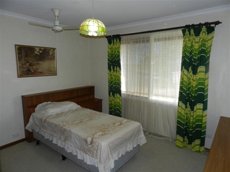 8 Westbrook Avenue, Loxton SA 5333