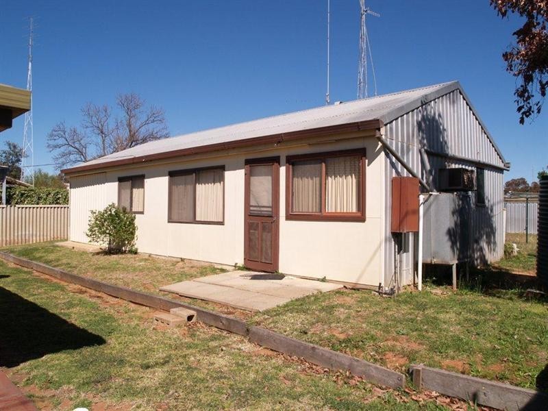 14 Isaacson Street, Waikerie SA 5330