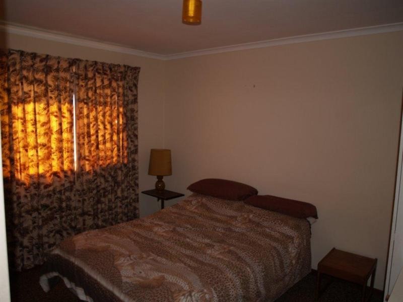 14 Isaacson Street, Waikerie SA 5330