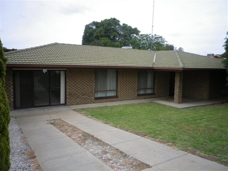 32 Powell Street, Berri SA 5343