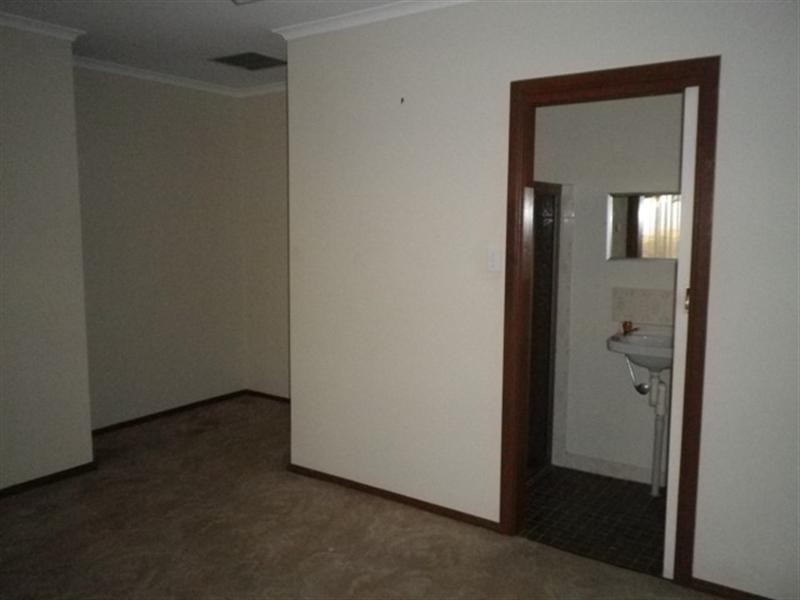 32 Powell Street, Berri SA 5343