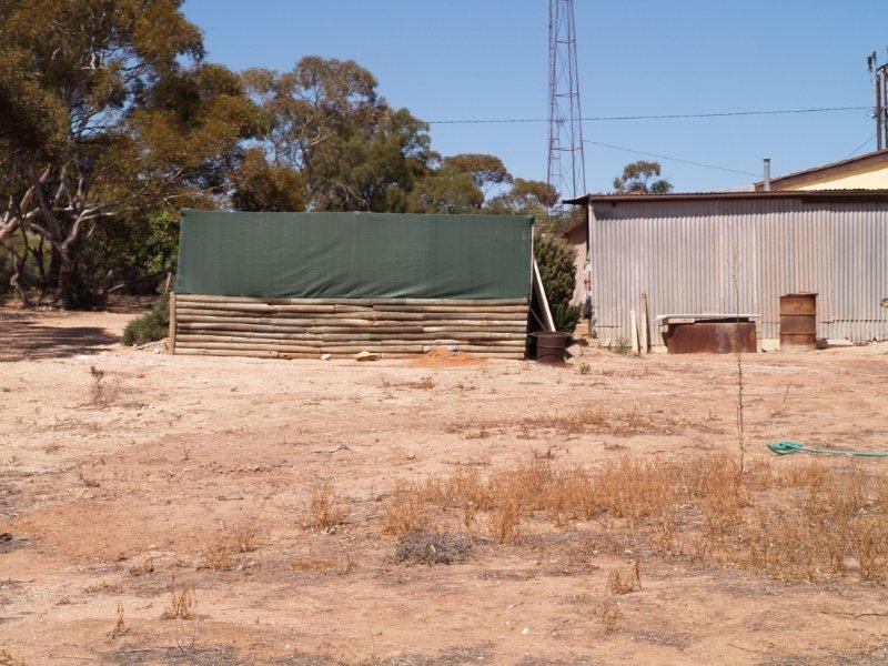 15 Holder Bottom Road, Waikerie SA 5330