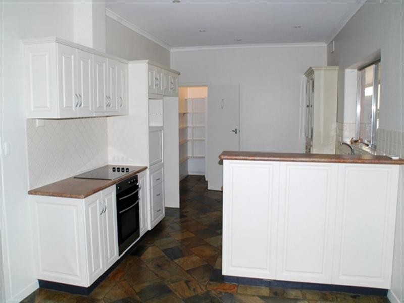 13 Derrick Street, Berri SA 5343