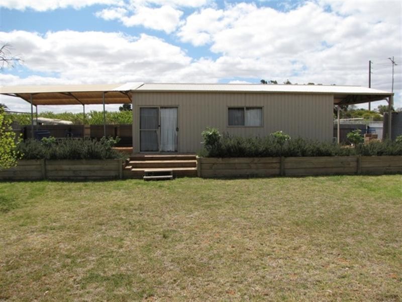 3 Hughes Street, Berri SA 5343