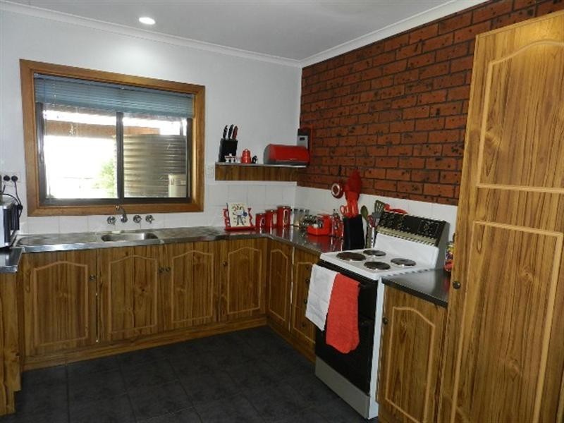 2/4 Guy Street, Berri SA 5343