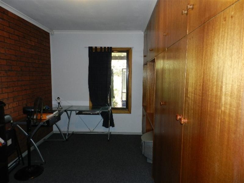 2/4 Guy Street, Berri SA 5343