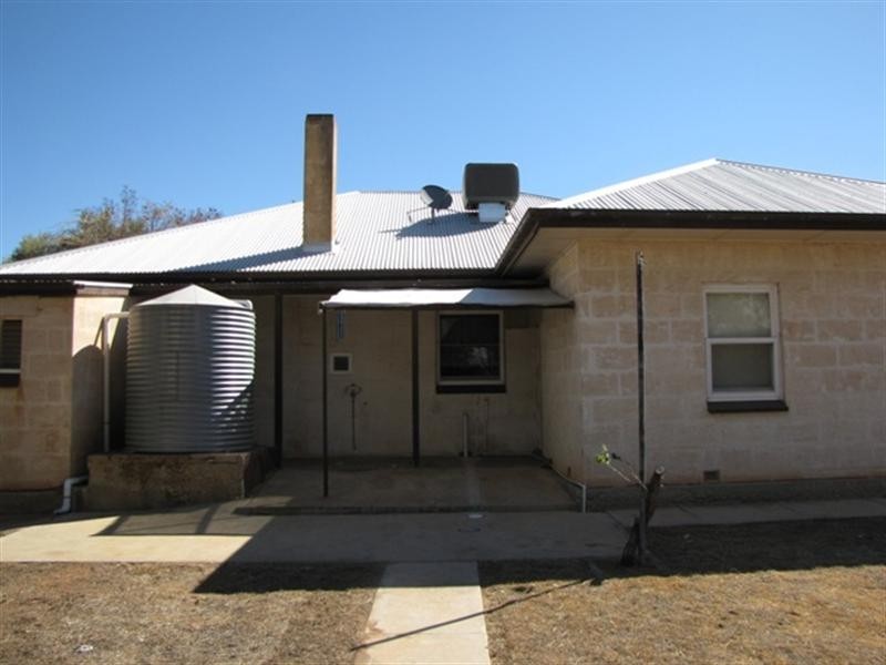 6 William Street, Loxton SA 5333