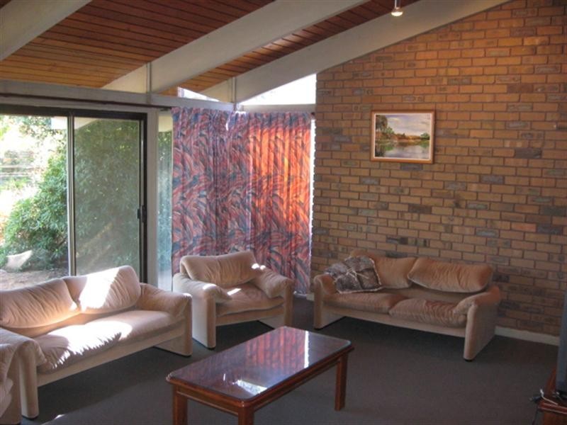 2 Pflaum Terrace, Loxton SA 5333