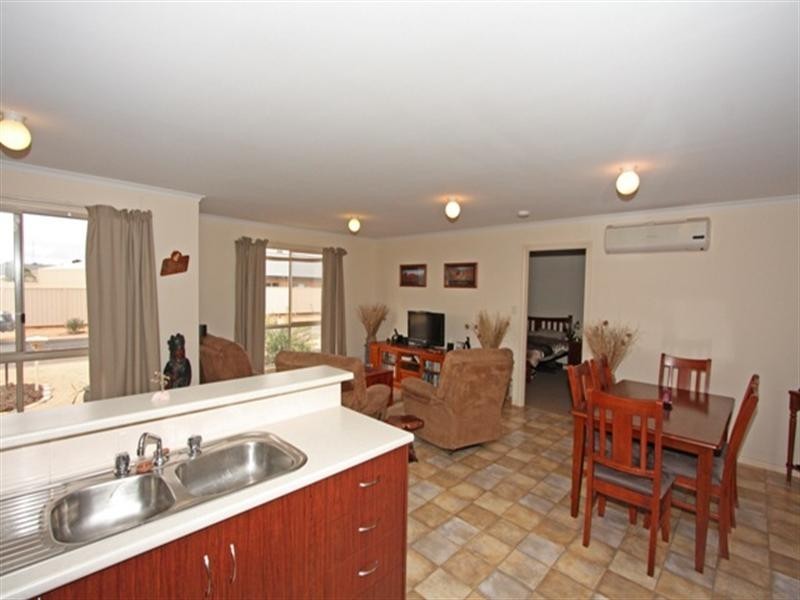 11 Schick Street, Loxton SA 5333