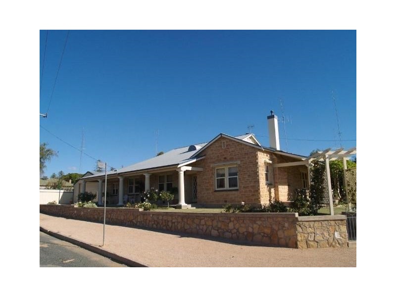 1 Thompson Street, Waikerie SA 5330