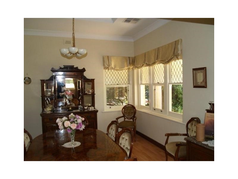 1 Thompson Street, Waikerie SA 5330