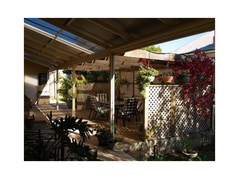 1 Thompson Street, Waikerie SA 5330