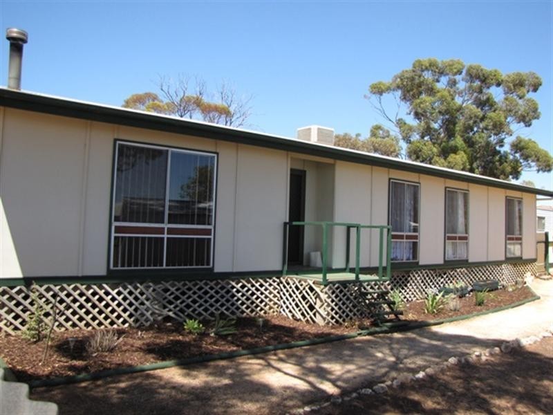 9 Fleming Street, Moorook SA 5332