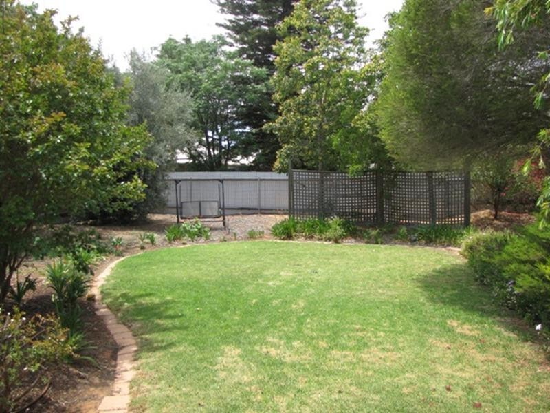 33 Lake Avenue, Barmera SA 5345