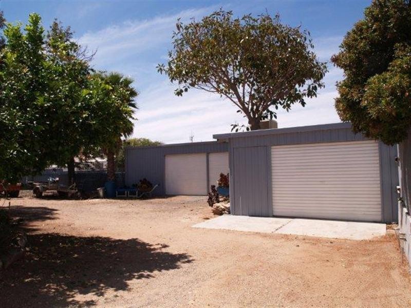 4 Eighth Street, Morgan SA 5320