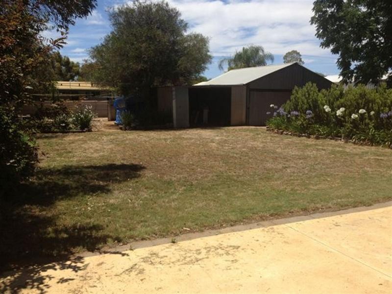 8 Randell Terrace, Monash SA 5342