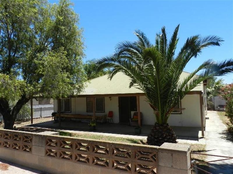 6 Laffer Street, Barmera SA 5345