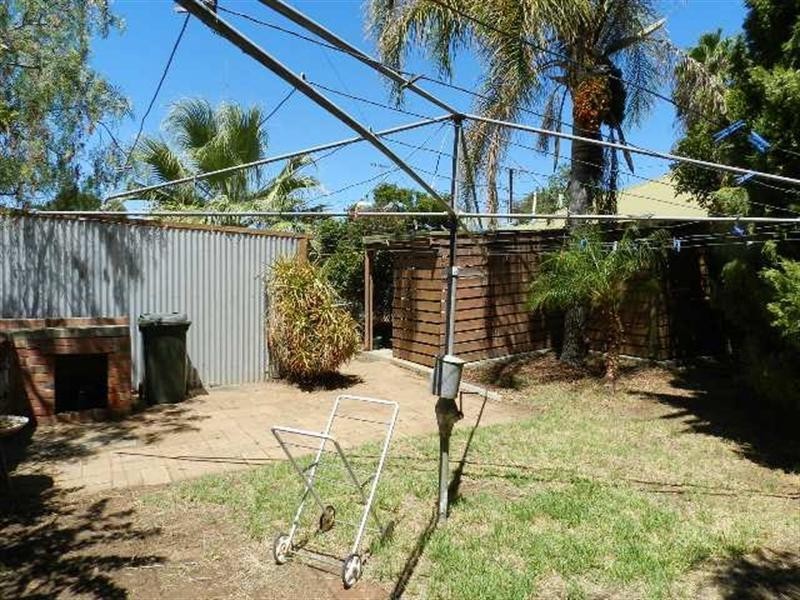 6 Laffer Street, Barmera SA 5345