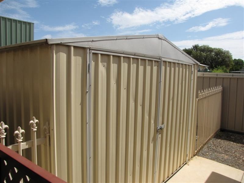 32 First Street, Loxton SA 5333