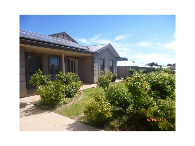 5b Stasinowsky Court, Loxton SA 5333