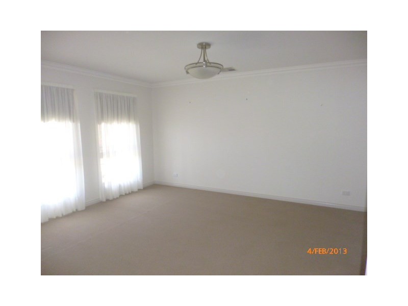 5b Stasinowsky Court, Loxton SA 5333